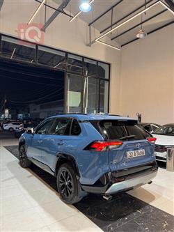 تۆیۆتا ڕاڤ 4